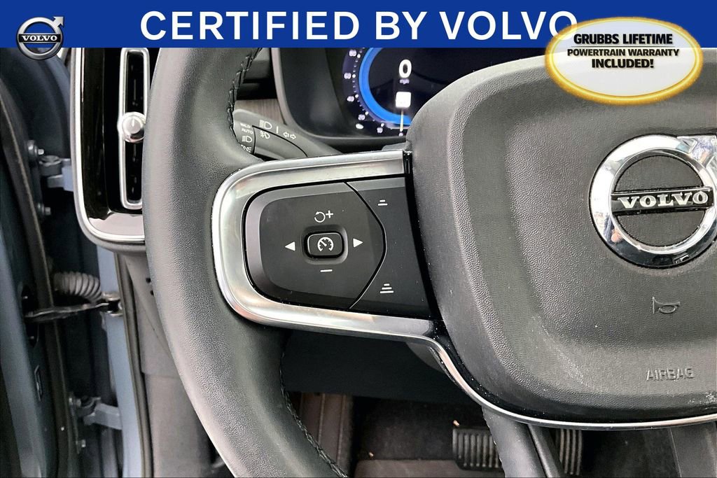 Used 2023 Volvo XC40 B4 Plus w/ Driver Assist Package image 26