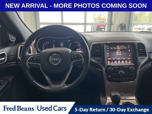 Used 2017 Jeep Grand Cherokee Limited AWD/4WD image 13