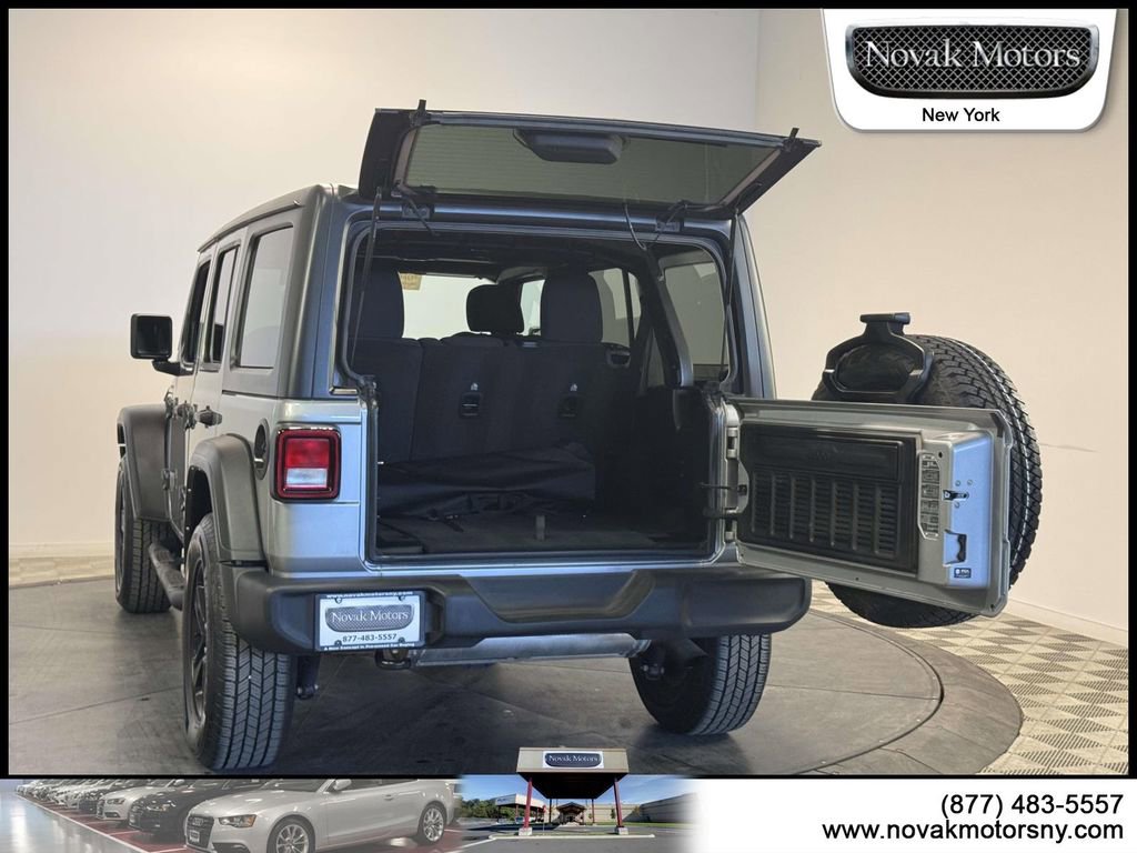 Used 2021 Jeep Wrangler Unlimited Sport image 5