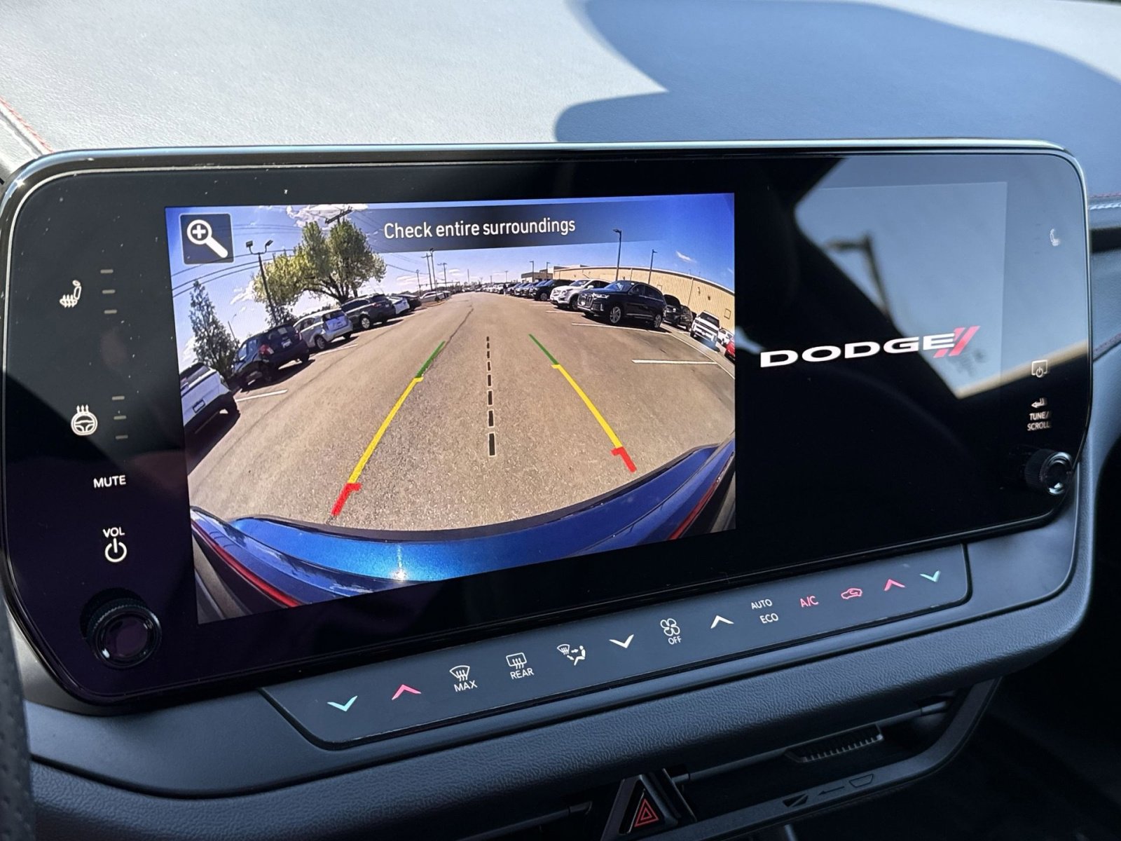 Used 2025 Dodge Charger R/T w/ Sun & Sound Package image 19