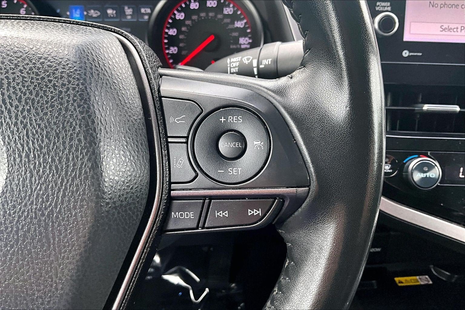 Used 2023 Toyota Camry XSE FWD image 18