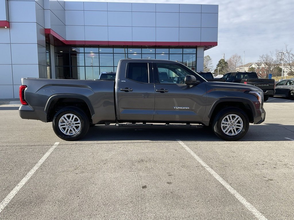 Used 2022 Toyota Tundra SR5 image 7