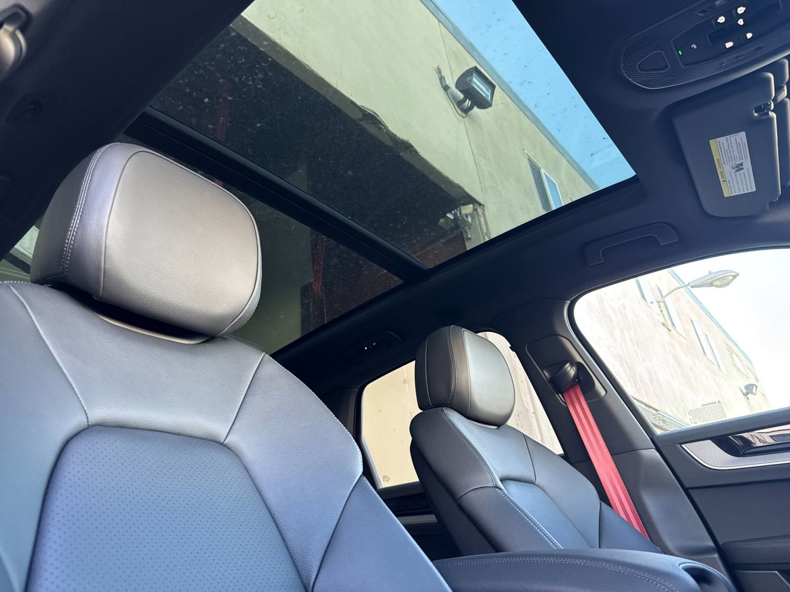 New 2026 Porsche Cayenne image 19