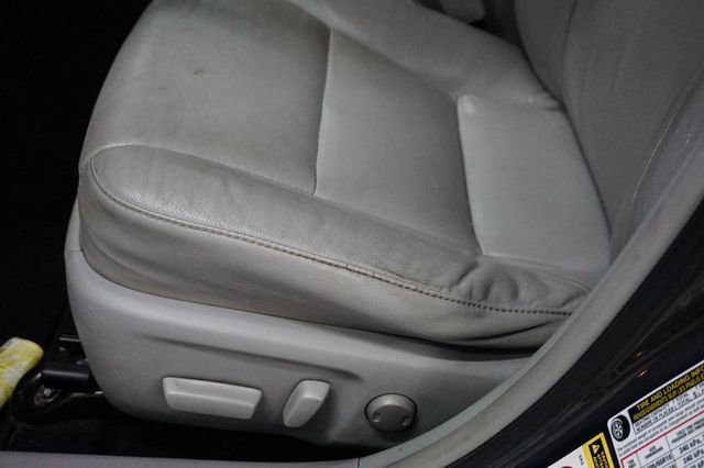 Used 2013 Toyota Camry LE image 7