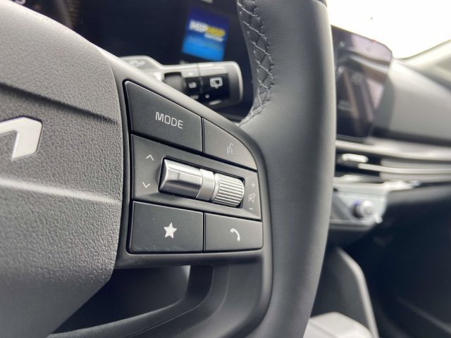 New 2026 Kia Sportage EX FWD image 15