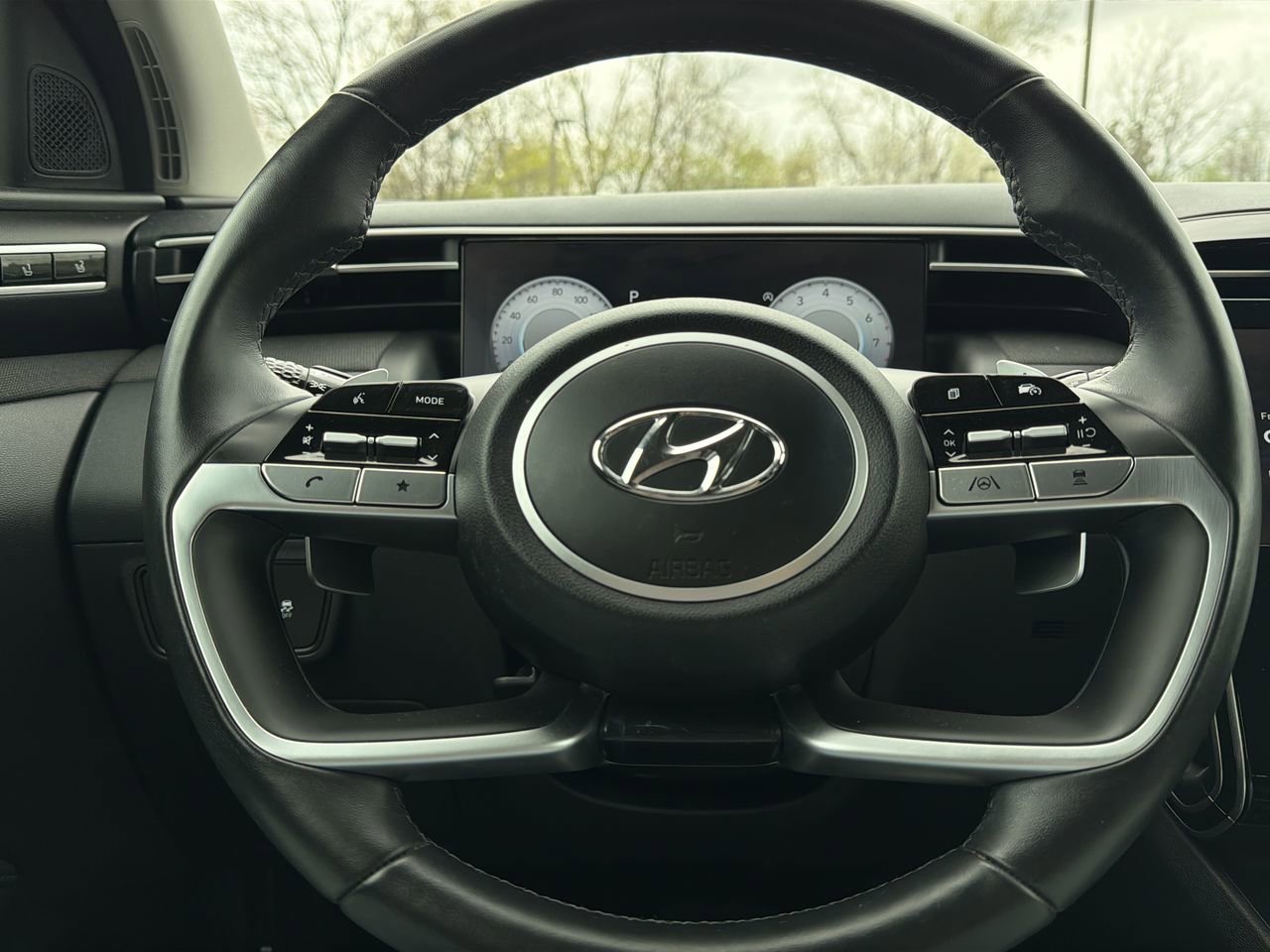 Used 2023 Hyundai Tucson Limited AWD/4WD image 15