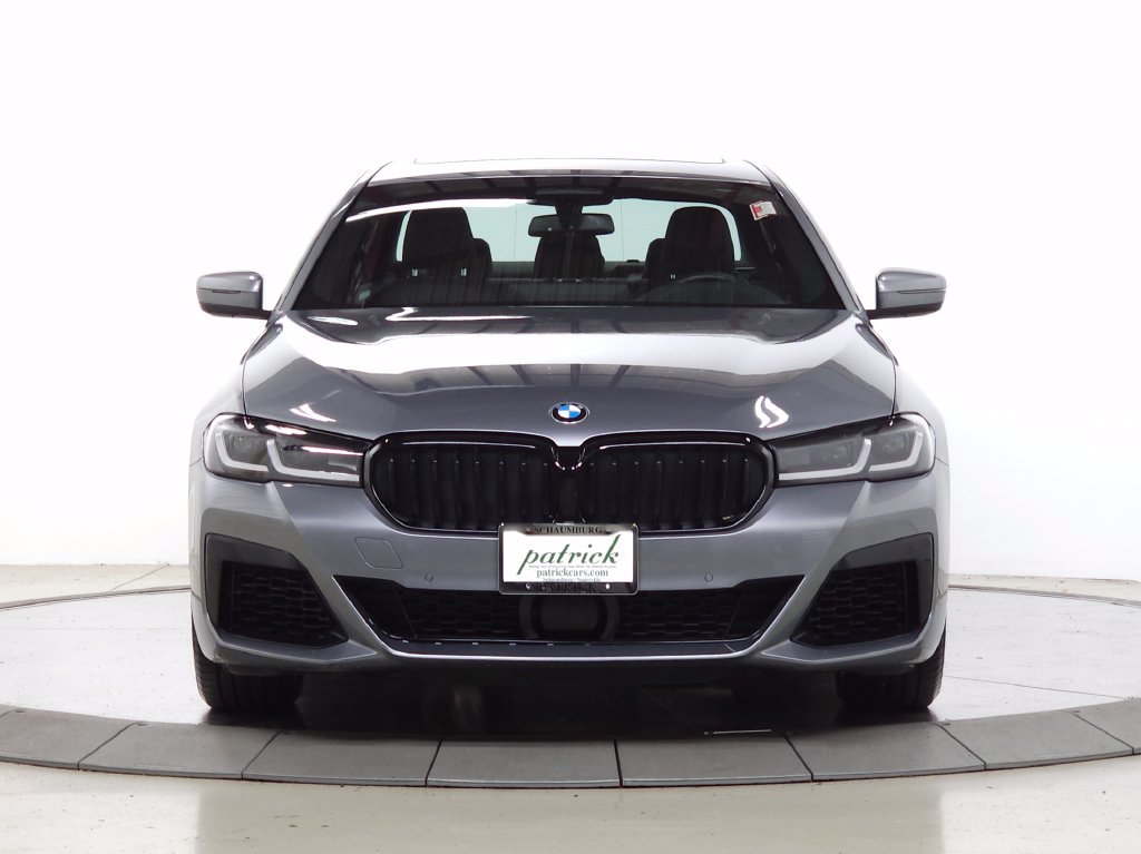Used 2023 BMW 540i xDrive w/ Executive Package AWD/4WD image 2
