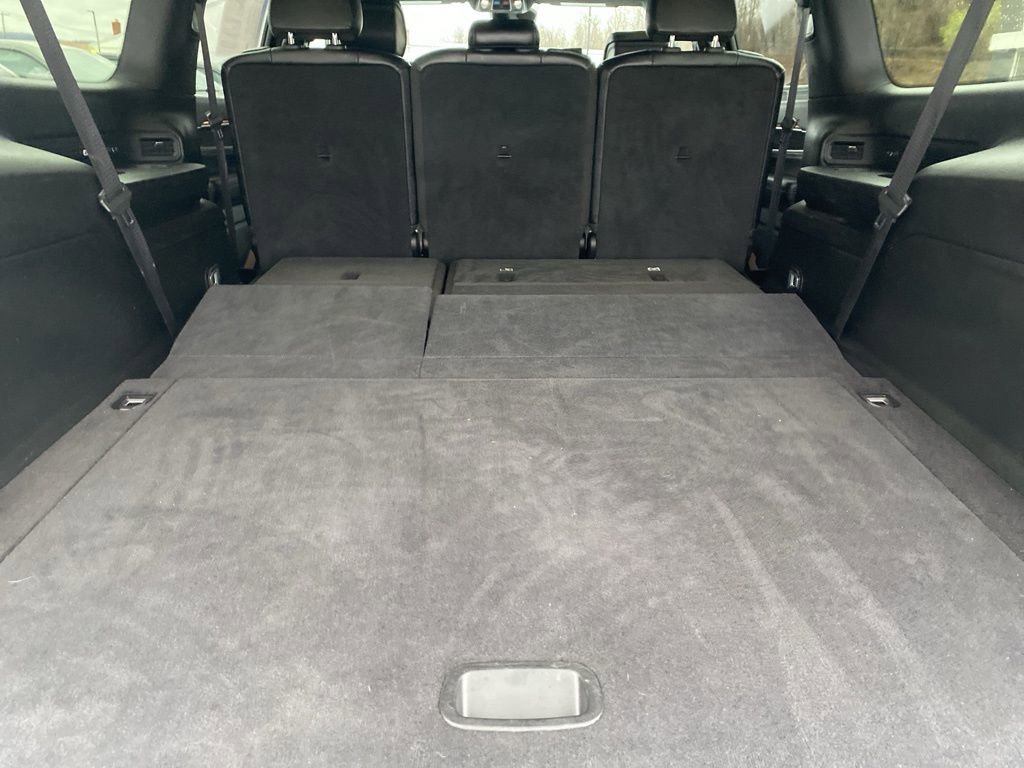 Certified 2024 Jeep Wagoneer L Series II w/ Flexible Seating Group image 21