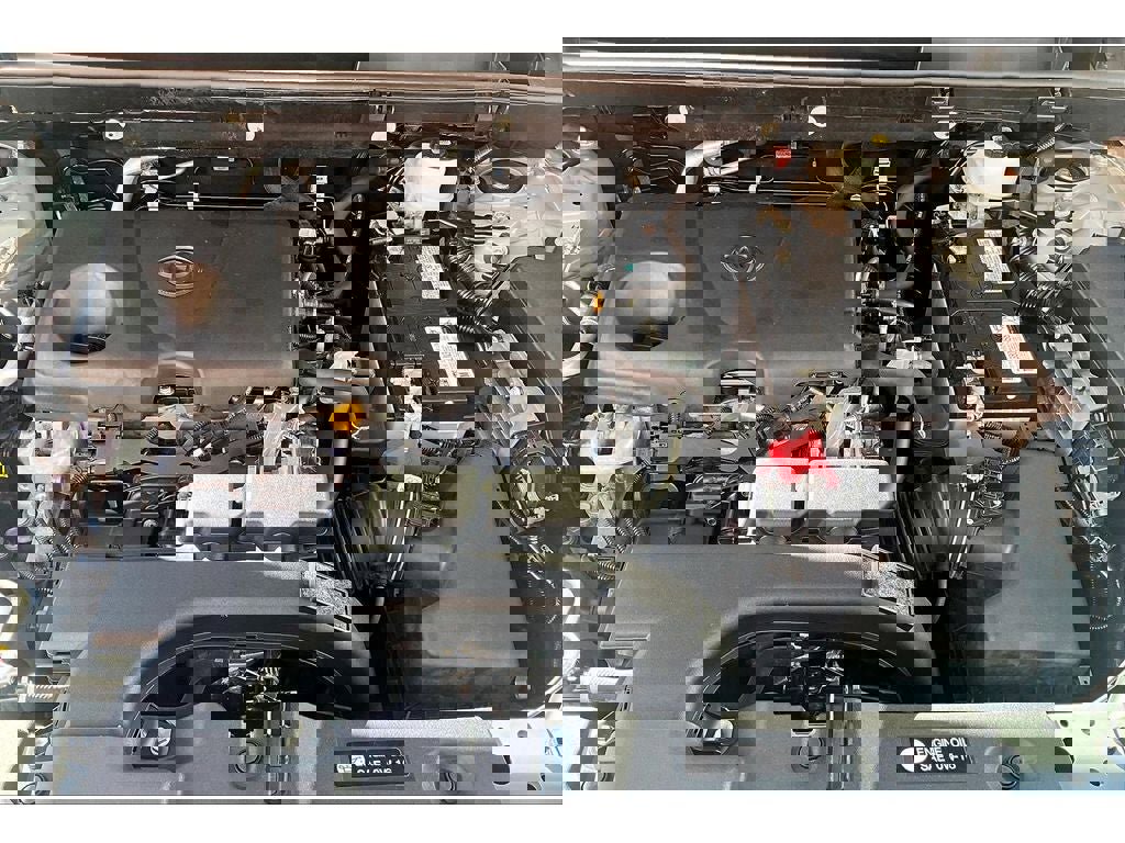 Used 2021 Toyota RAV4 XLE w/ Convenience Package image 10