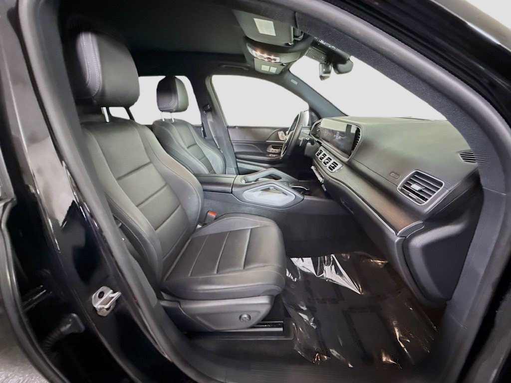 Used 2025 Mercedes-Benz GLS 450 4MATIC image 28