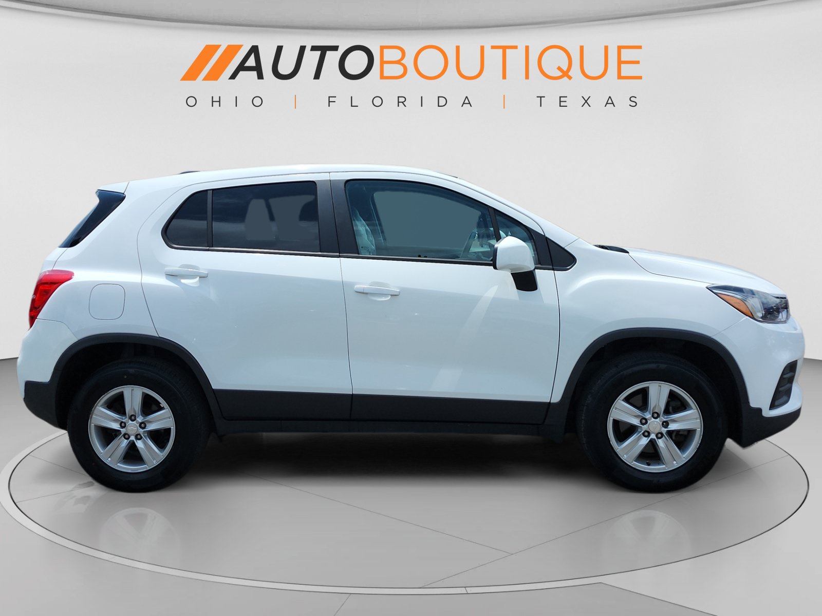 Used 2020 Chevrolet Trax LS w/ Fleet Convenience Package AWD/4WD image 6