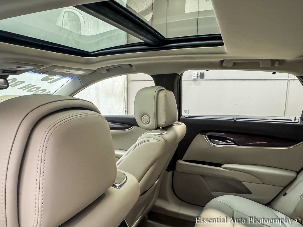 Used 2013 Cadillac XTS Premium AWD/4WD image 12