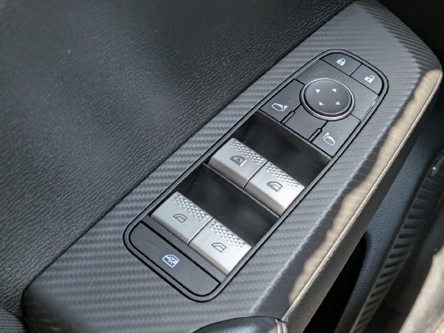 Used 2025 Mitsubishi Outlander ES FWD image 23