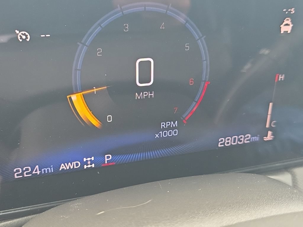 Used 2025 Chevrolet TrailBlazer LT AWD/4WD image 18