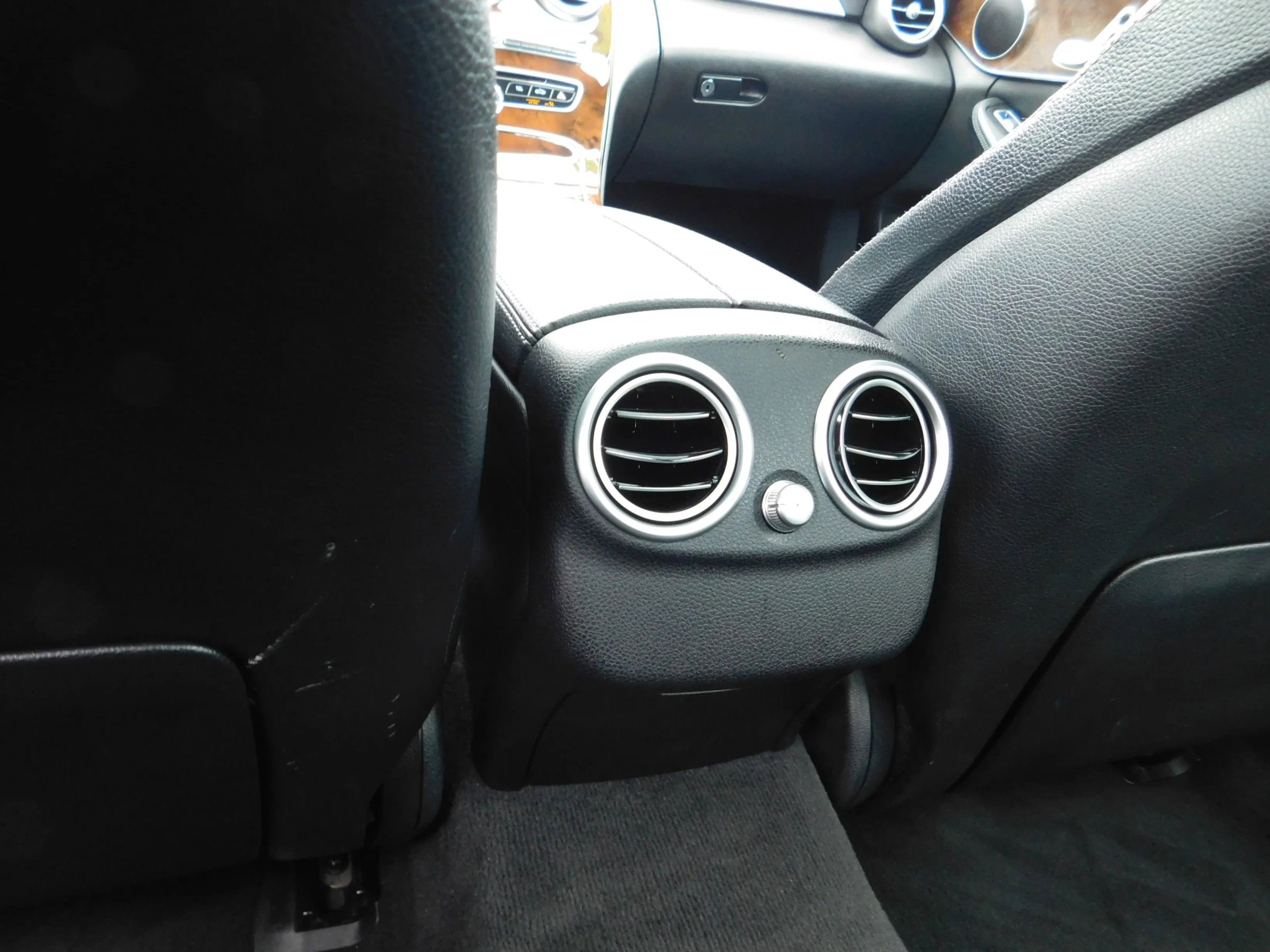Used 2018 Mercedes-Benz C 300 Sedan image 11