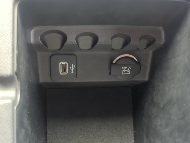Used 2017 Jeep Cherokee Limited FWD image 29