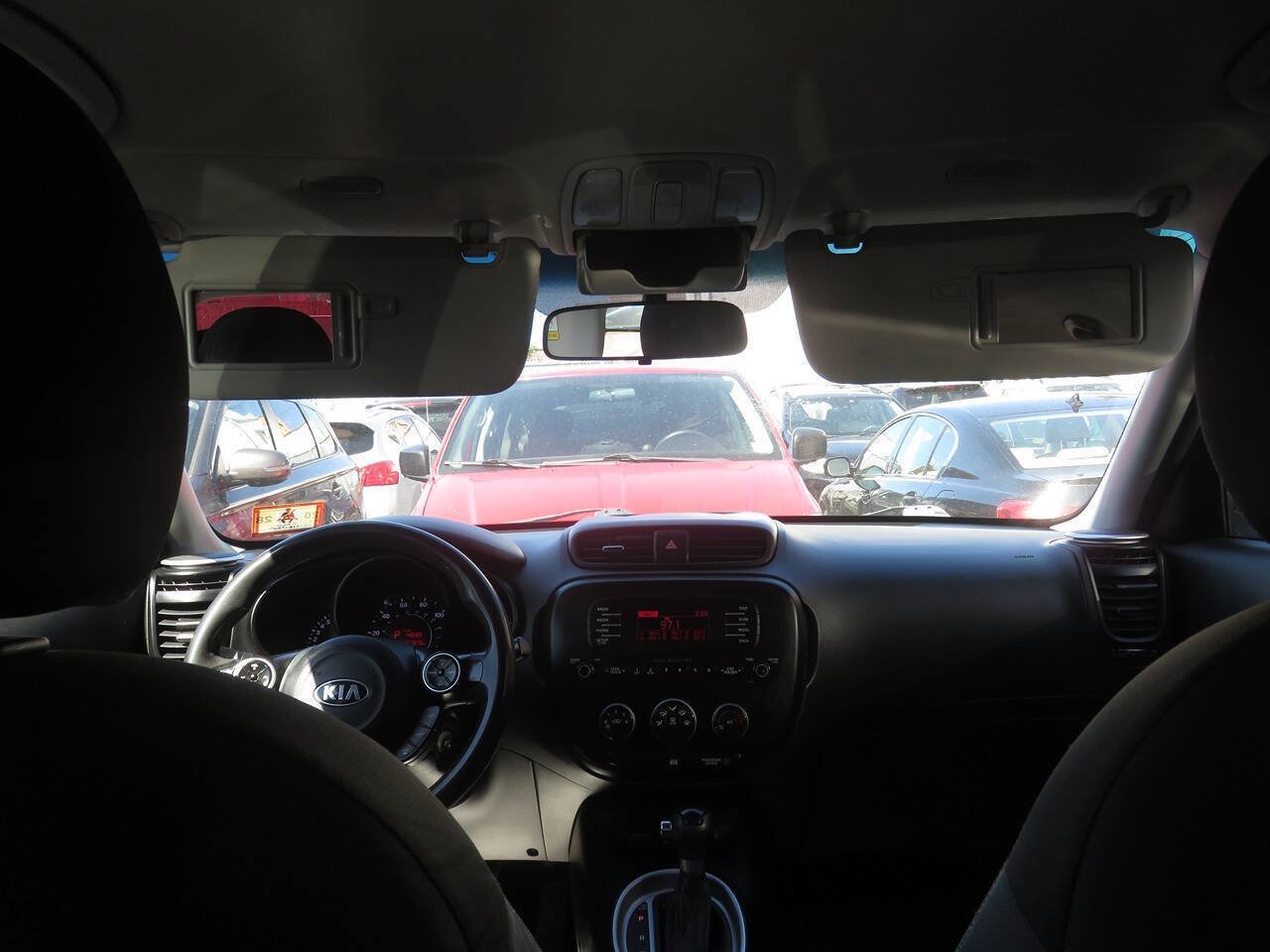 Used 2015 Kia Soul FWD image 12