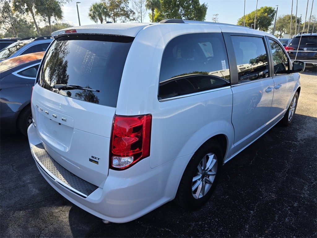 Used 2018 Dodge Grand Caravan SXT image 5