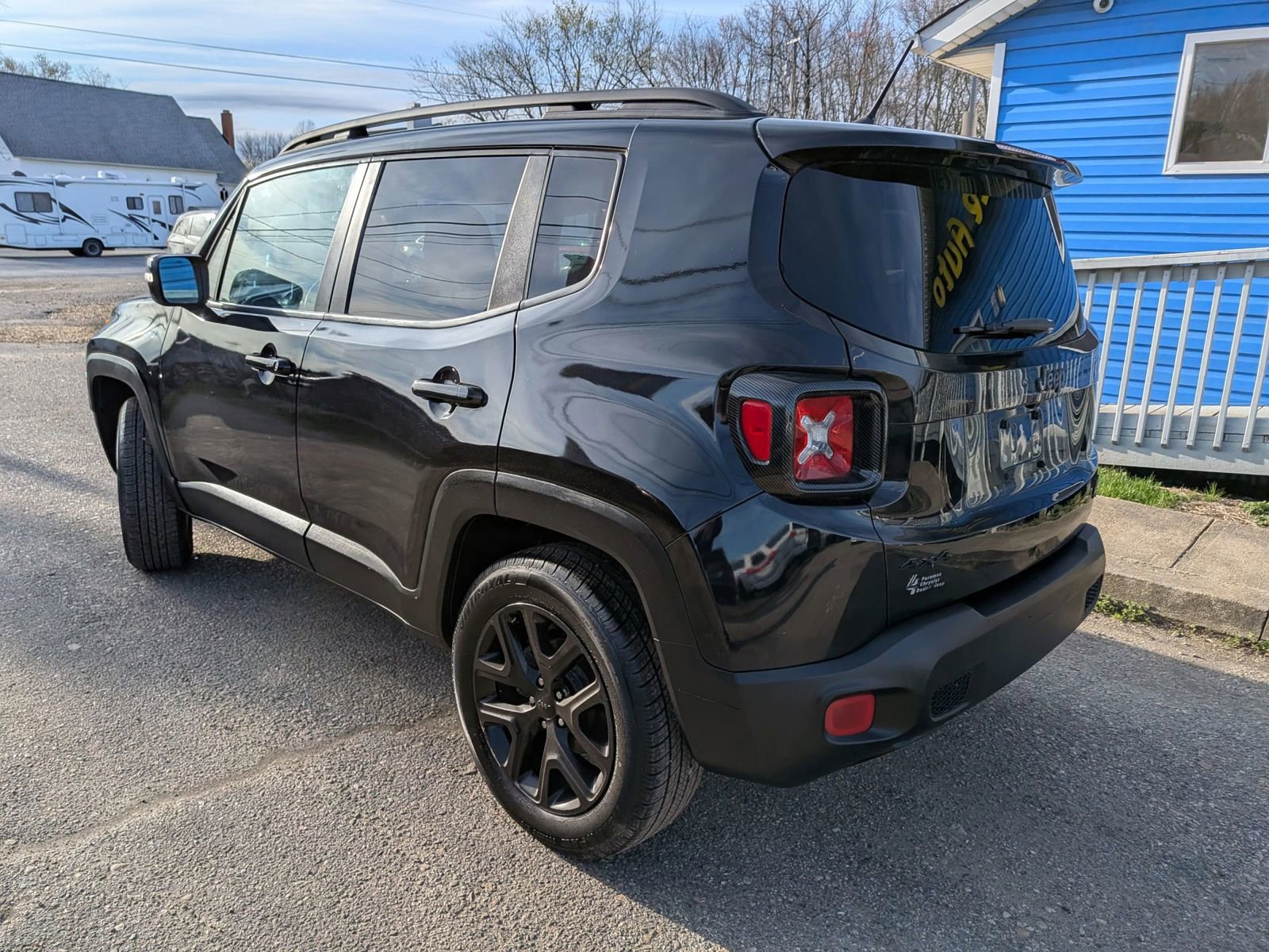 Used 2016 Jeep Renegade Latitude image 4