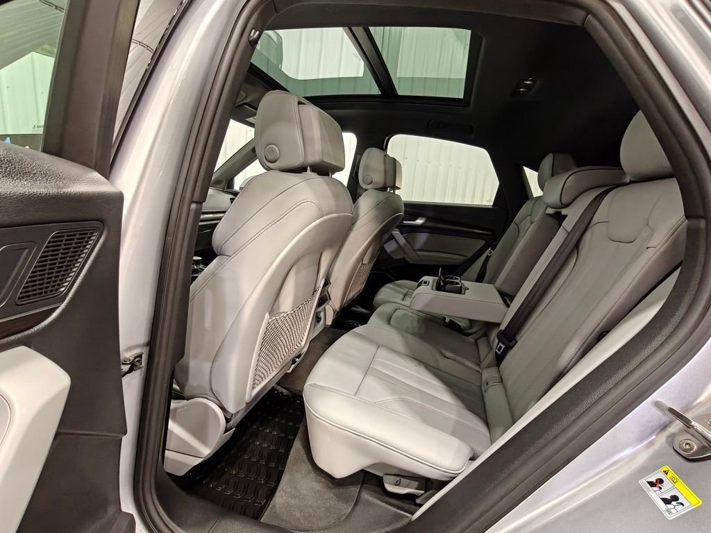 Used 2022 Audi Q5 2.0T Premium Plus w/ Premium Plus Package AWD/4WD image 28