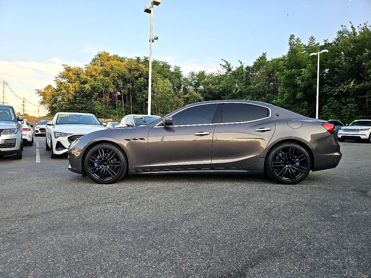 Used 2022 Maserati Ghibli Modena image 8