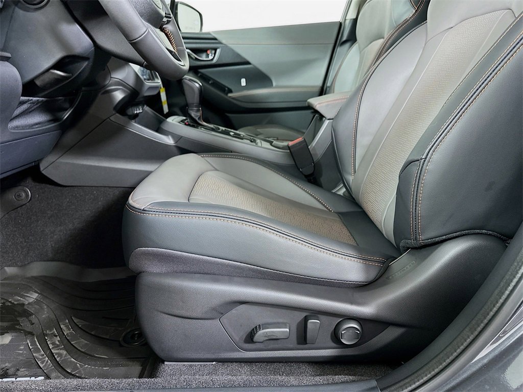 Used 2025 Subaru Crosstrek 2.5i Limited w/ Popular Package #4A image 8
