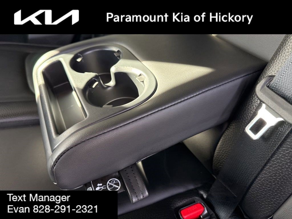 Used 2022 Nissan Pathfinder SL w/ SL Black Package image 13