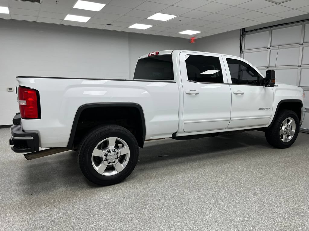 Used 2017 GMC Sierra 2500 SLE w/ HD SLE Preferred Plus Package AWD/4WD image 11
