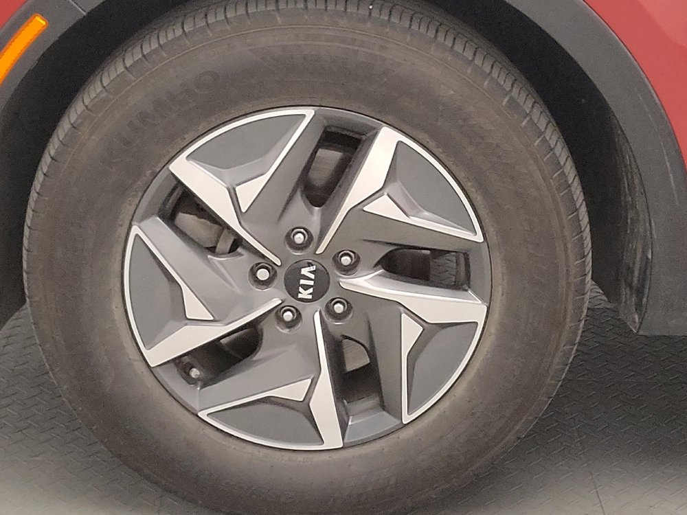 Used 2021 Kia Sorento EX image 31