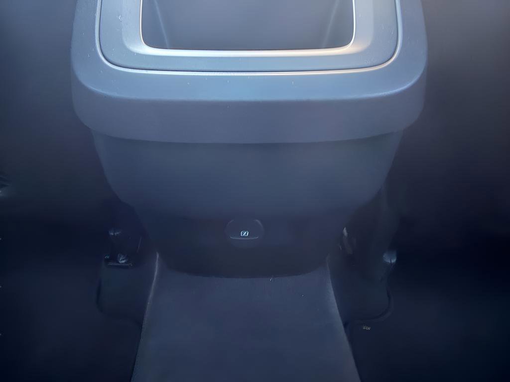 Used 2024 Volvo XC60 B5 Plus image 14