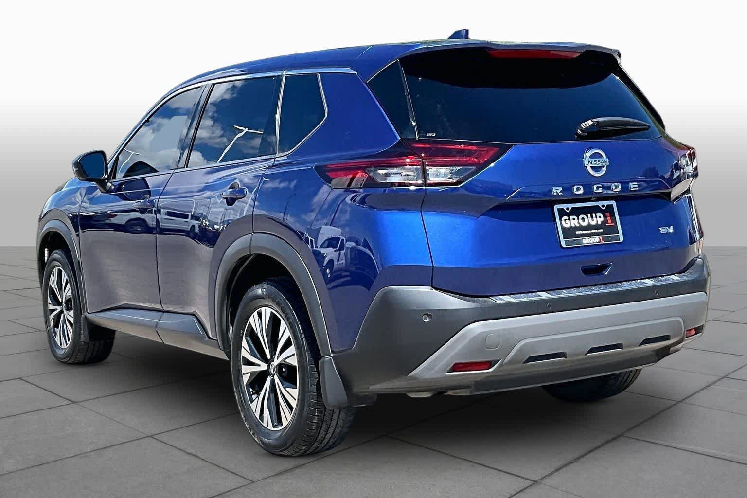 Used 2021 Nissan Rogue SV FWD image 12