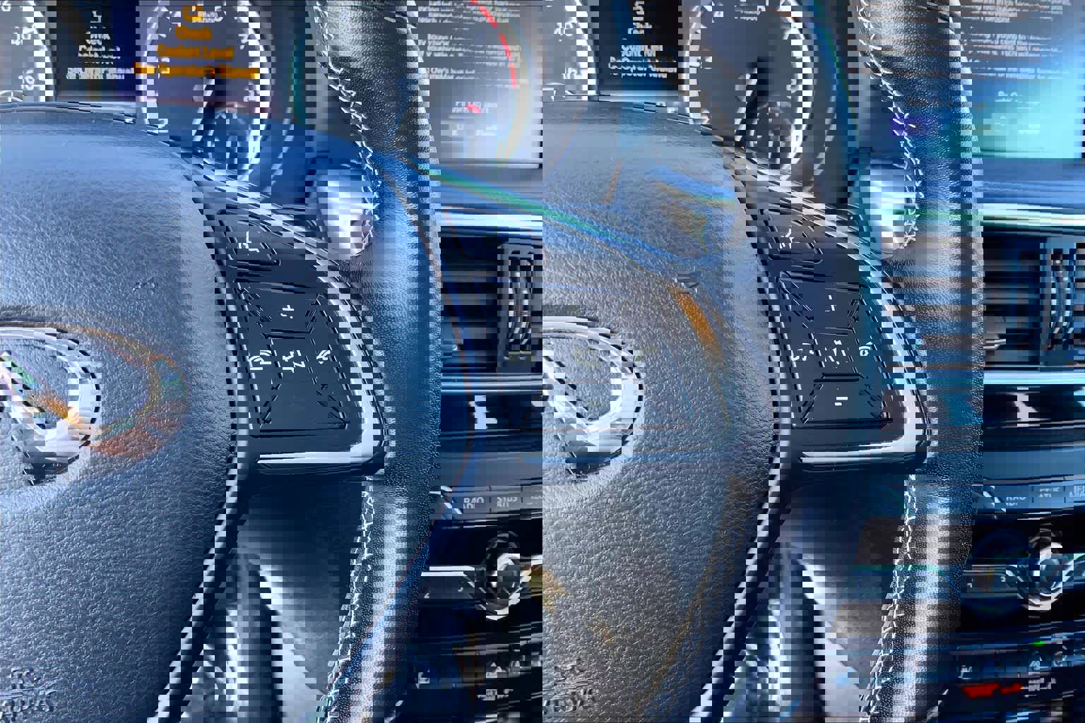 Used 2019 INFINITI QX30 AWD w/ Proassist Package image 23