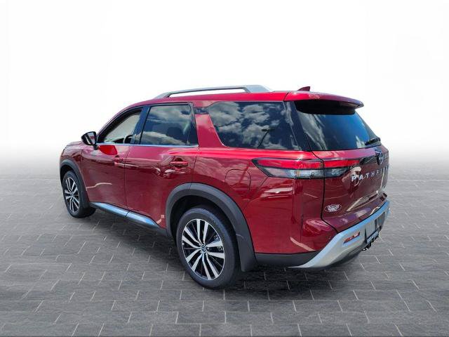 Certified 2025 Nissan Pathfinder Platinum AWD/4WD image 5