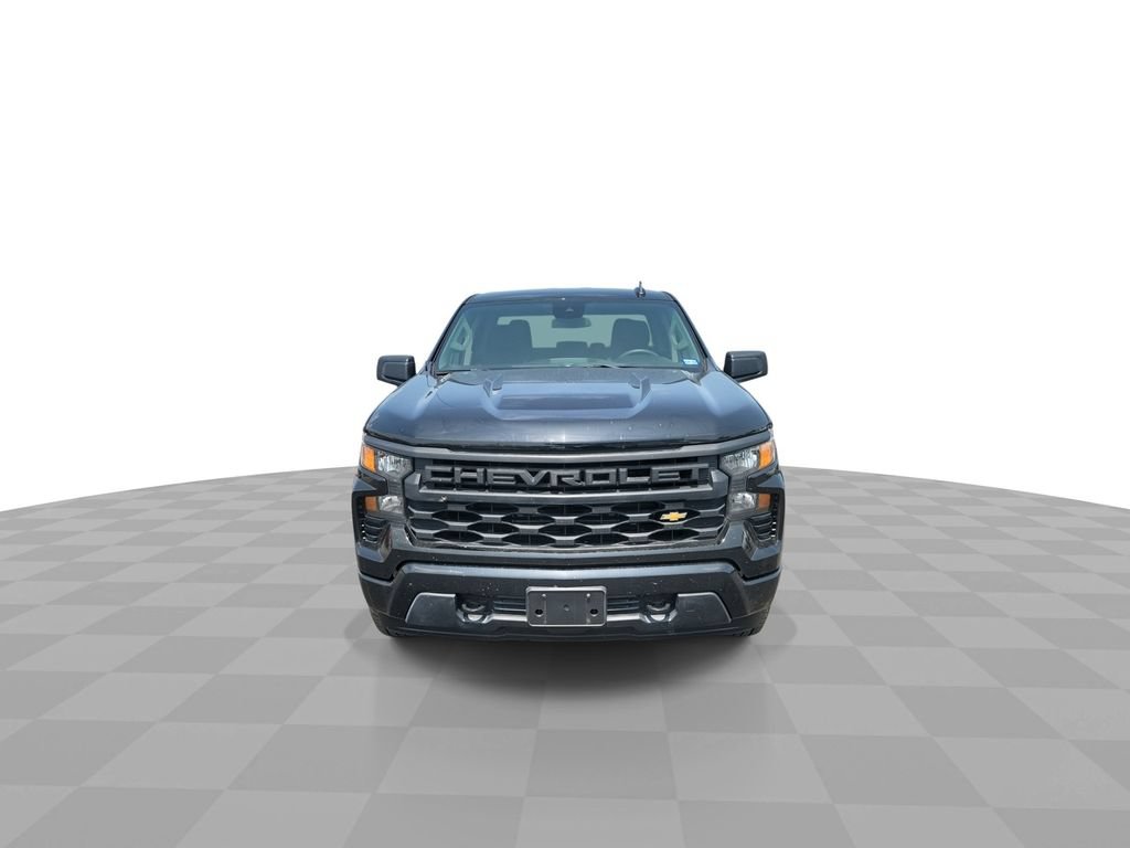 Certified 2026 Chevrolet Silverado 1500 Custom RWD image 3
