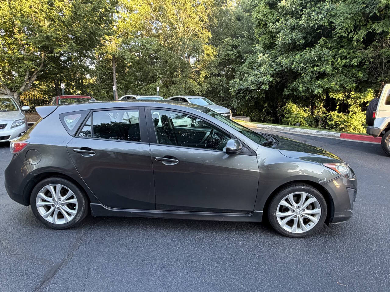 Used 2011 MAZDA MAZDA3 s Sport FWD image 6