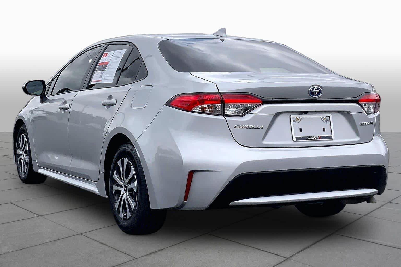 Used 2022 Toyota Corolla LE FWD image 12