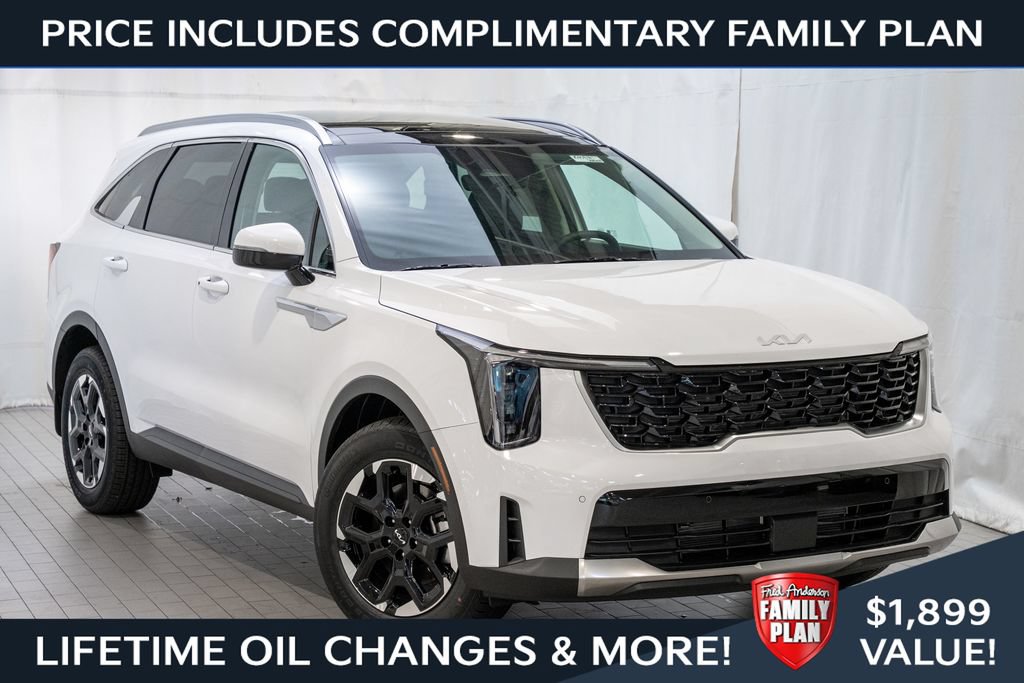 New 2026 Kia Sorento S w/ S Panoramic Sunroof Package