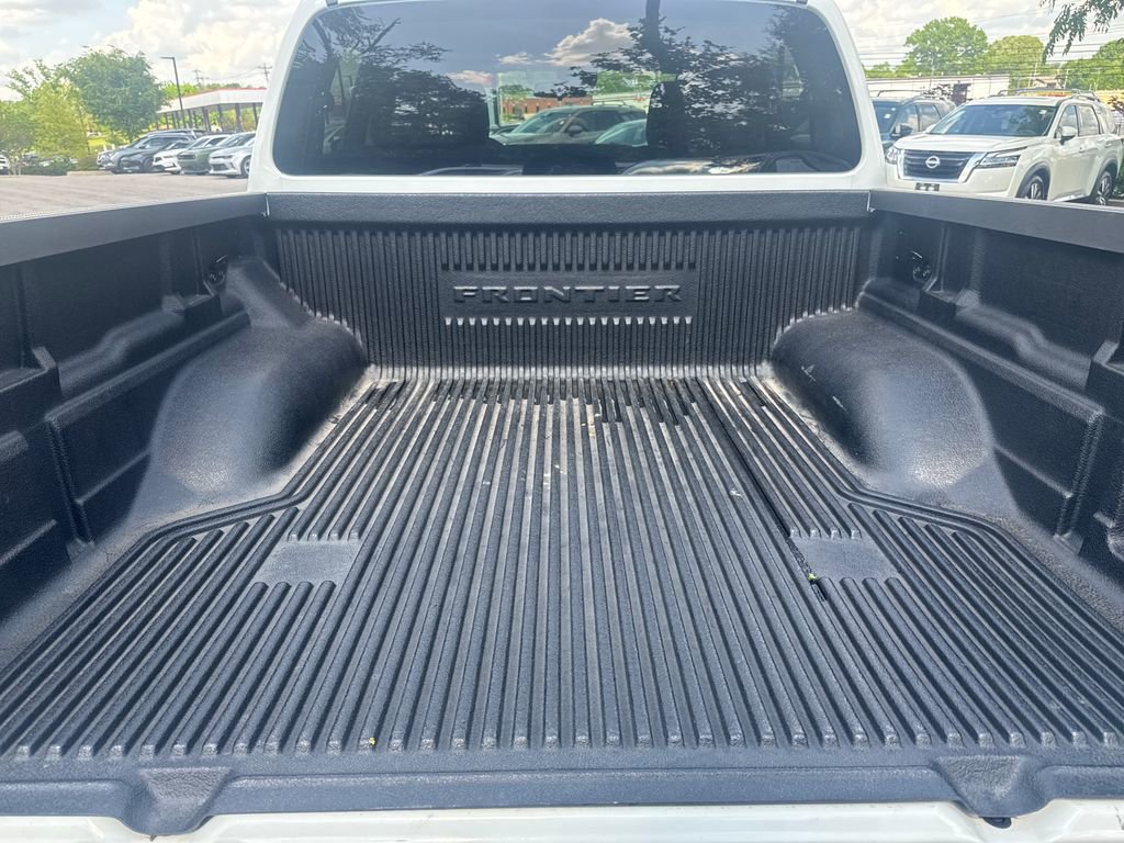 Used 2023 Nissan Frontier SV image 21