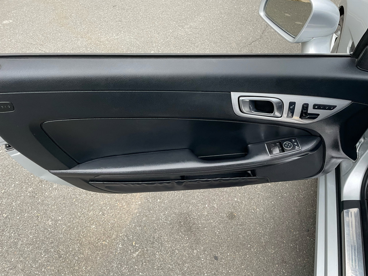 Used 2013 Mercedes-Benz SLK 250 image 16