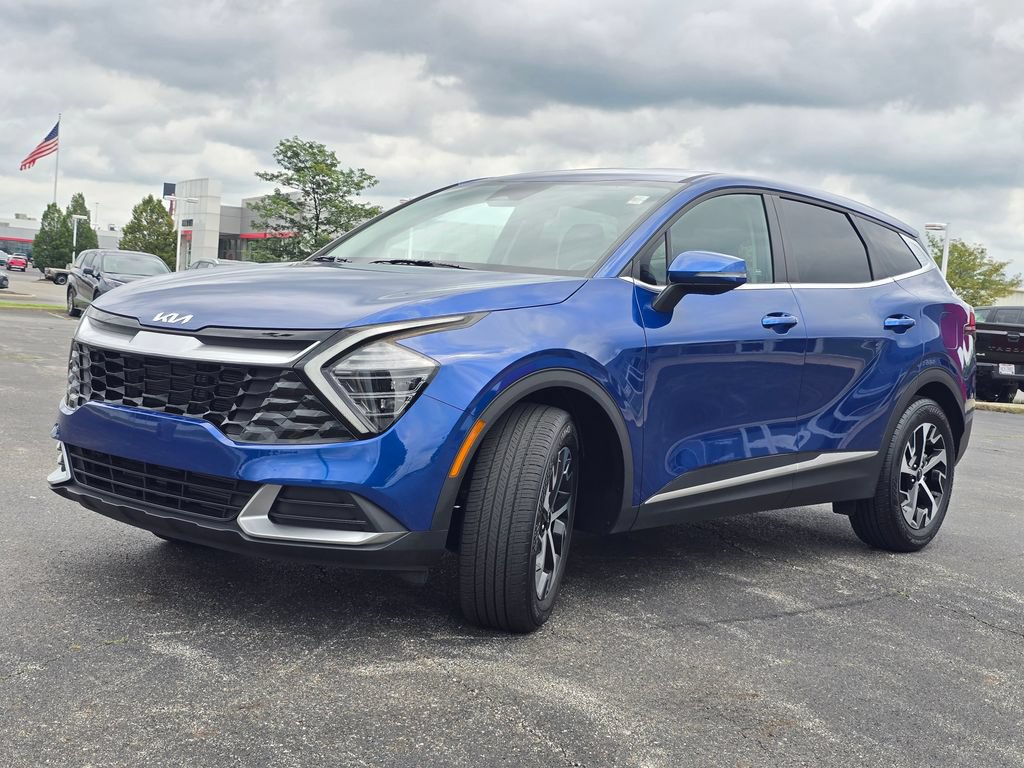 Used 2025 Kia Sportage EX FWD image 13