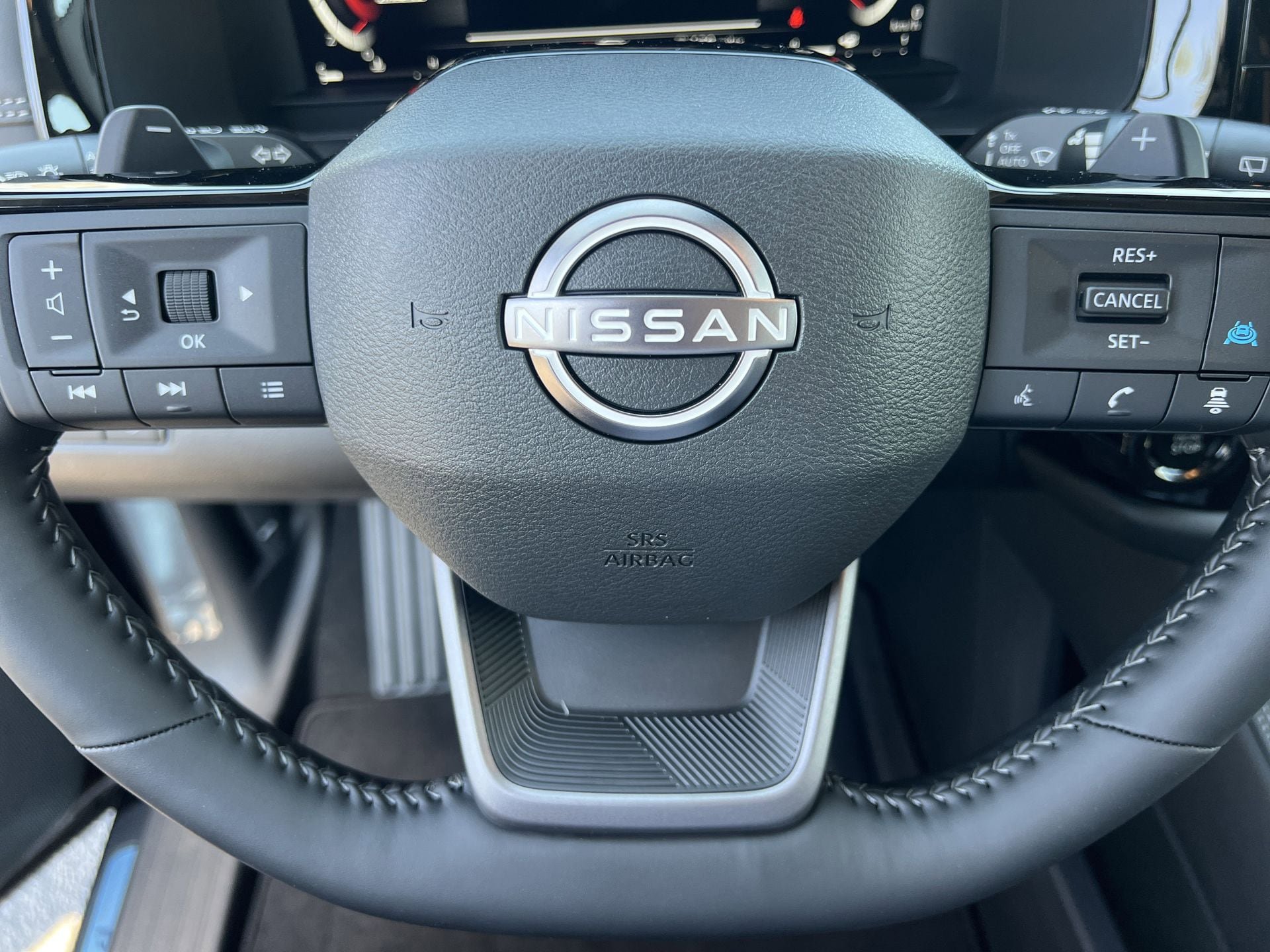 New 2026 Nissan Pathfinder Platinum image 9