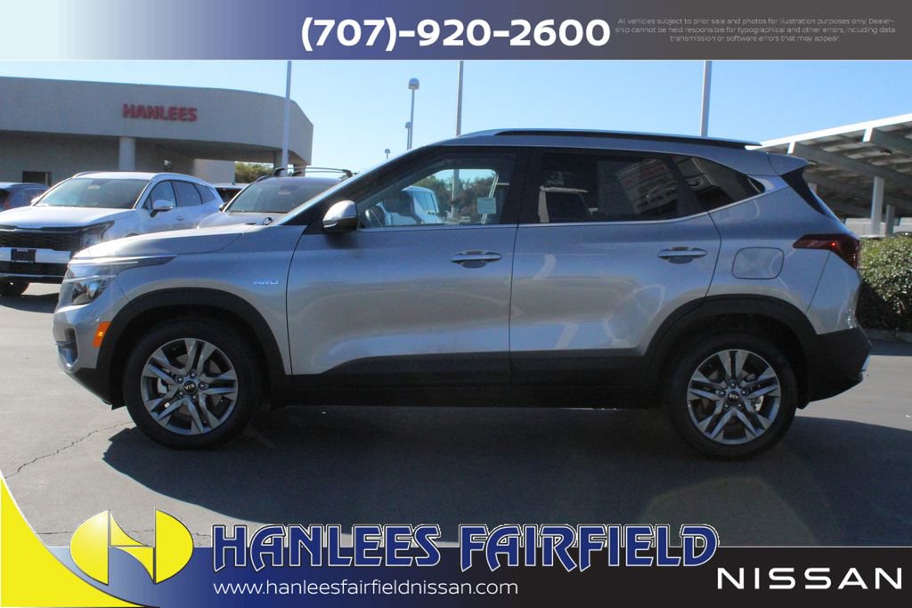 Used 2021 Kia Seltos S AWD/4WD image 2