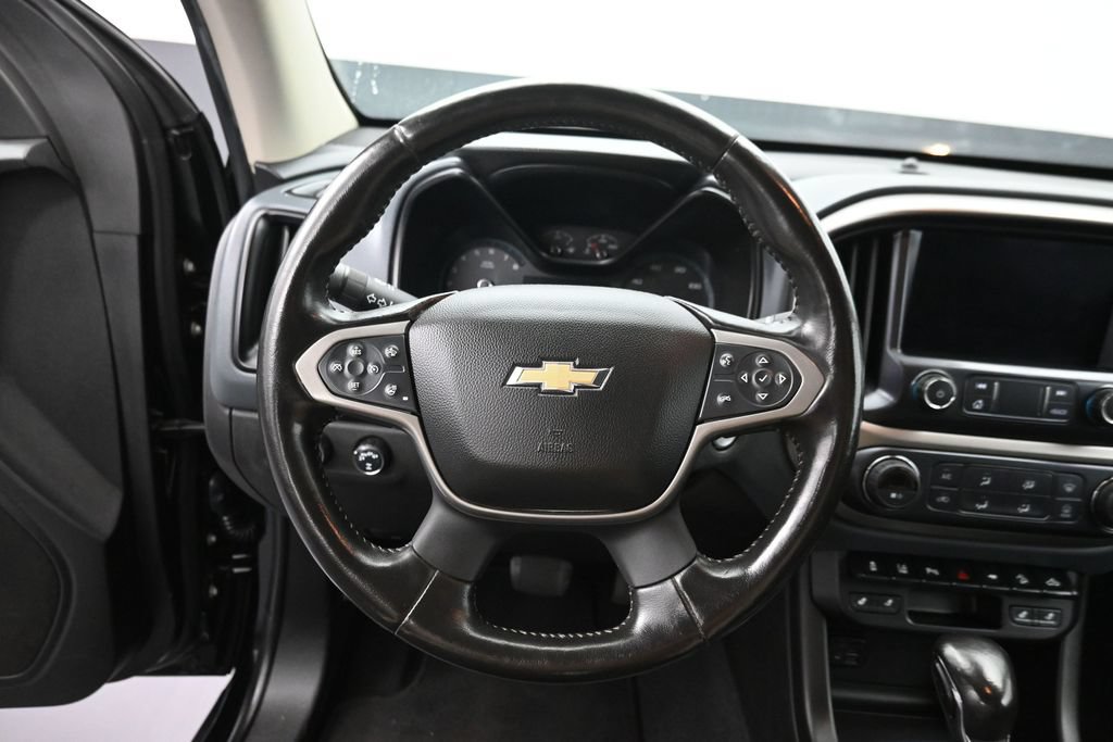 Used 2022 Chevrolet Colorado Z71 w/ Safety Package AWD/4WD image 24
