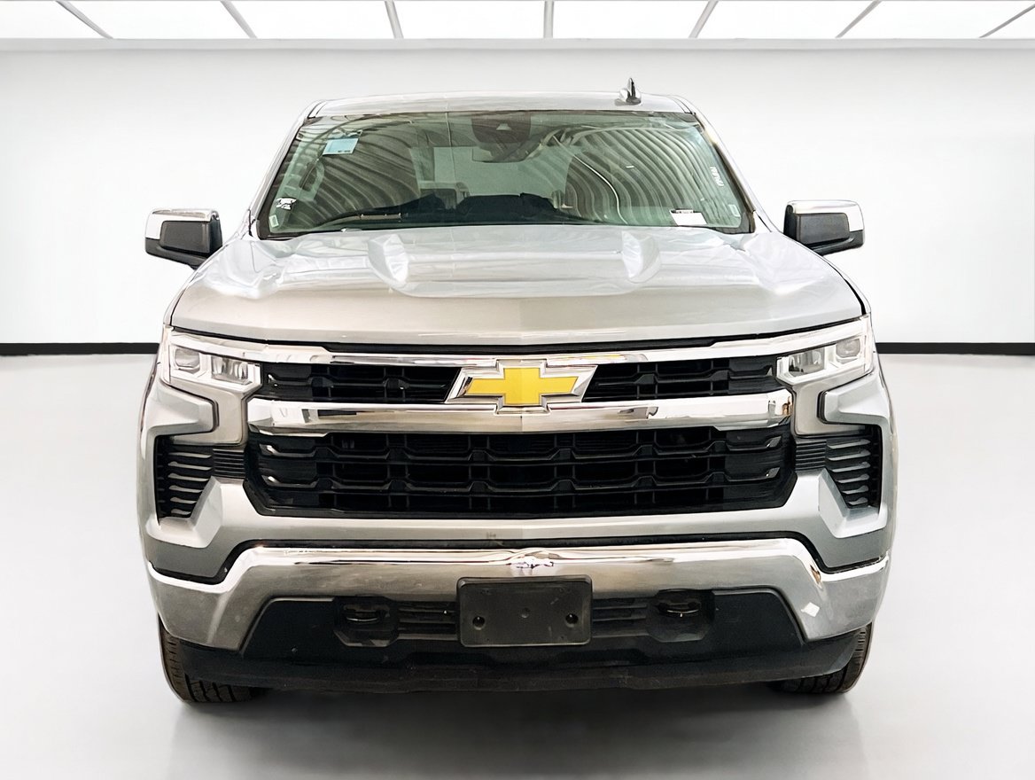Used 2023 Chevrolet Silverado 1500 LT w/ Protection Package AWD/4WD image 2