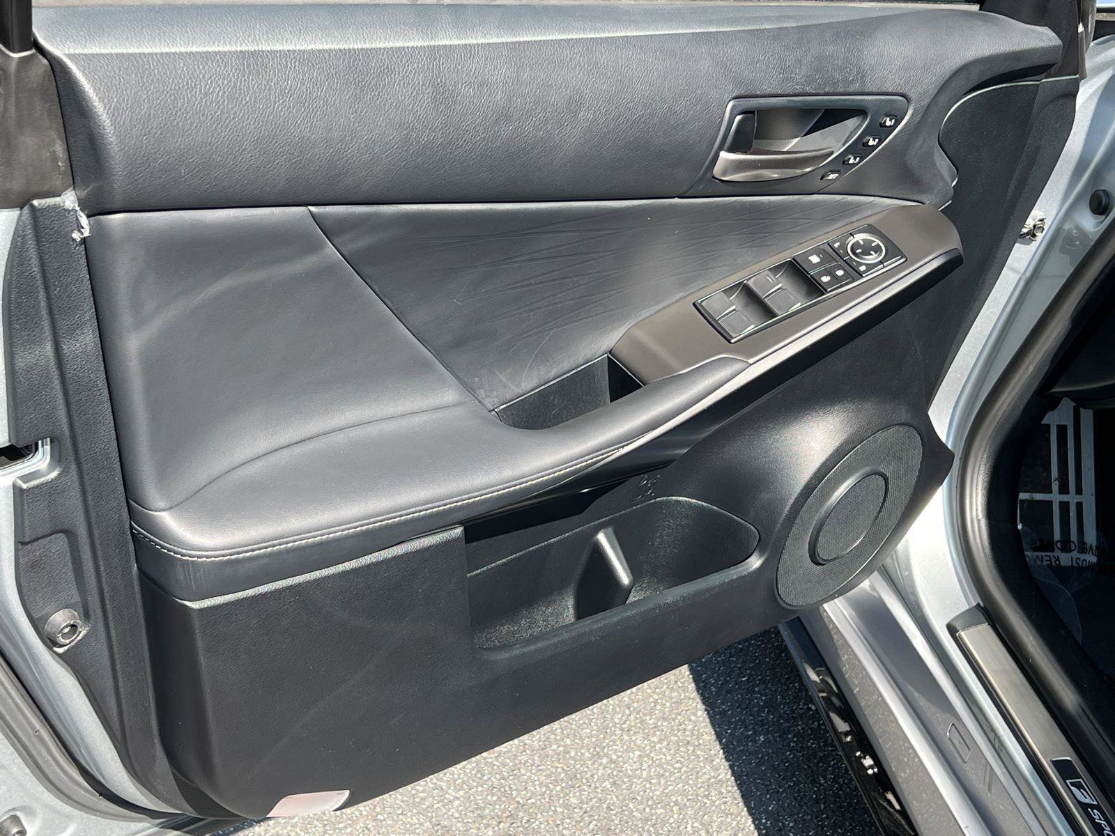 Used 2023 Lexus IS 350 F Sport w/ Navigation Package image 11