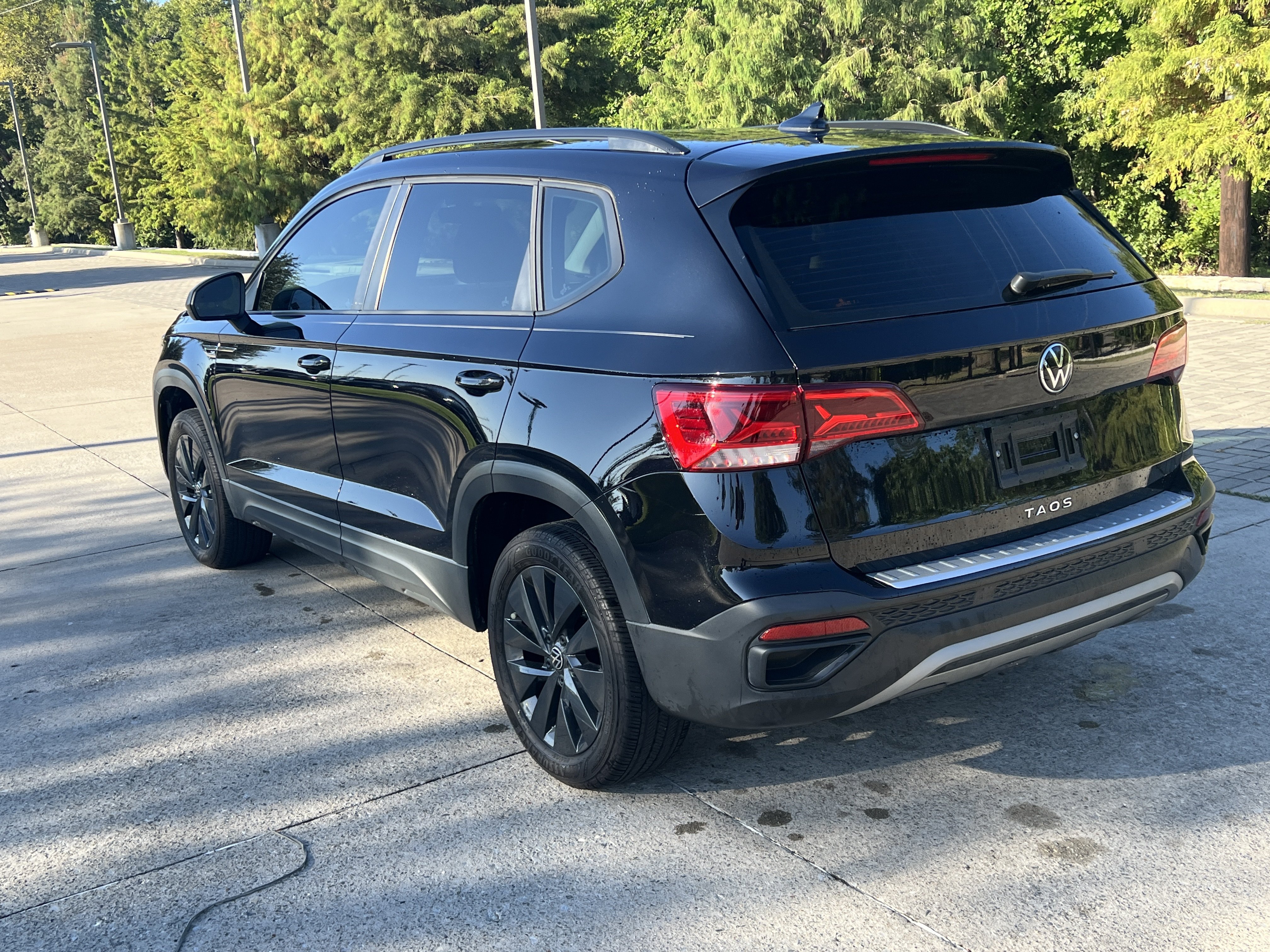 Certified 2024 Volkswagen Taos S FWD image 7