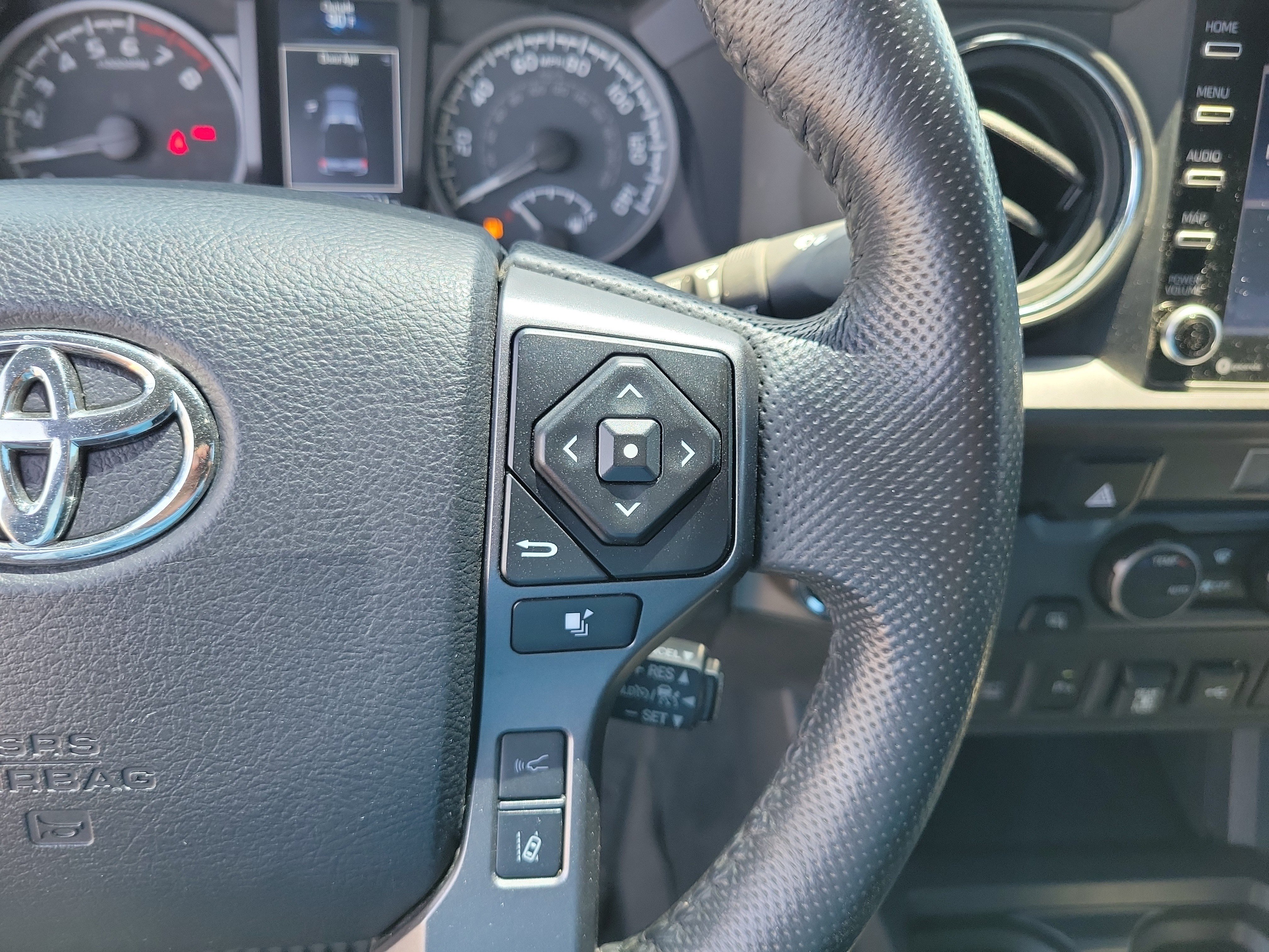 Used 2022 Toyota Tacoma TRD Sport w/ Technology Package RWD image 24