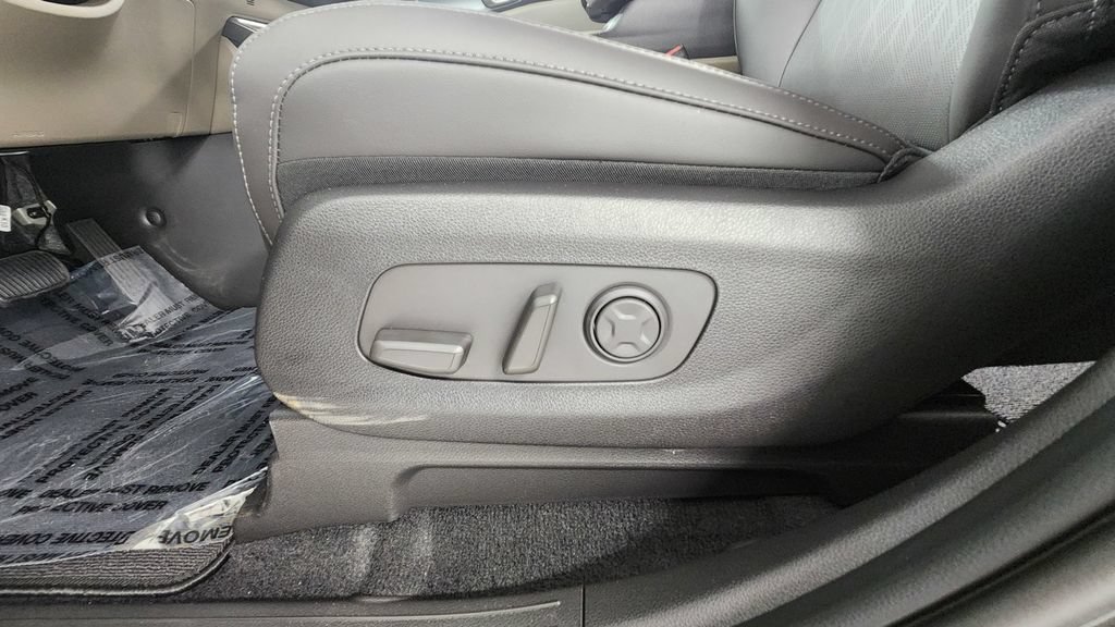 New 2026 Kia Carnival FWD image 11
