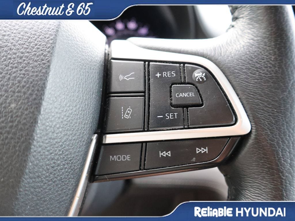 Used 2022 Toyota Sienna XLE w/ XLE Plus Package FWD image 29
