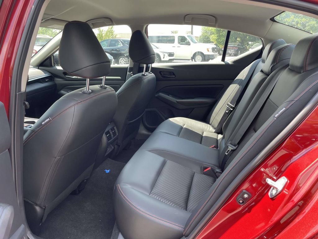 New 2026 Nissan Altima 2.5 SR FWD image 9